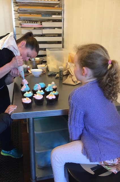 Birthday Adventure - cupcake decorating